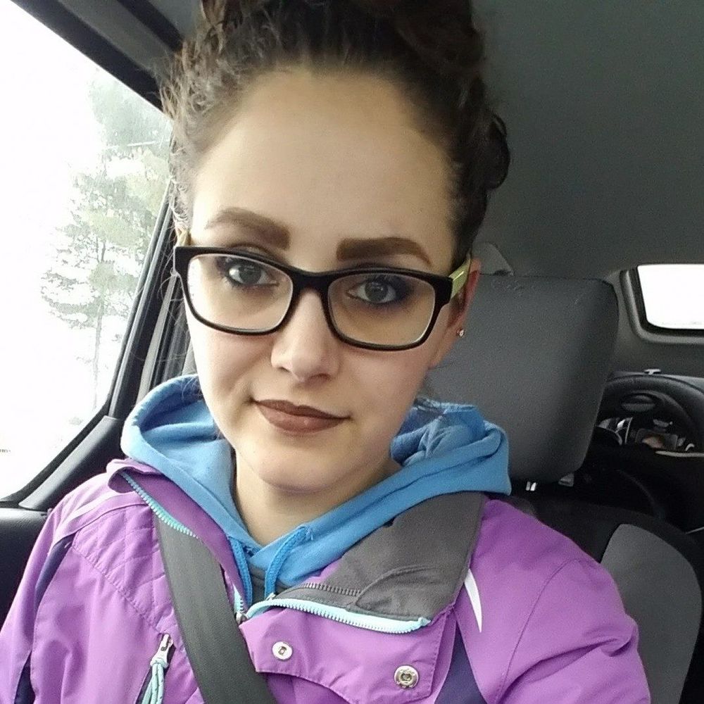 Meet your Posher, Ashley